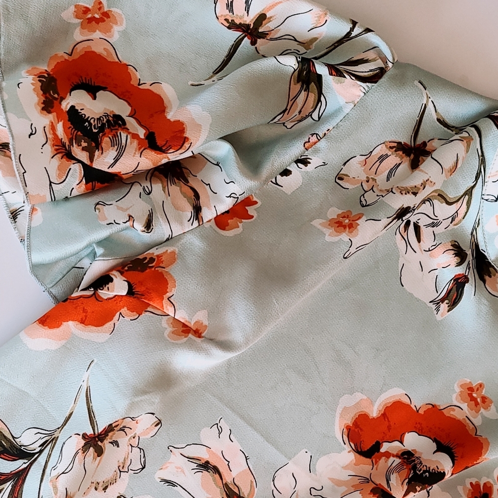 Unique Spring Blouse - Picture 4 of 8